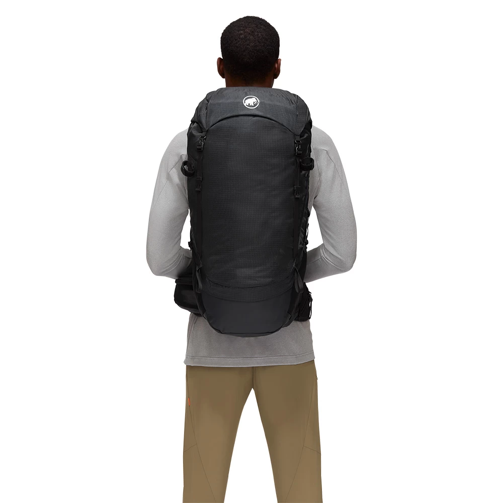 Mammut Ducan 30L Rucksack (Black) - Image 3