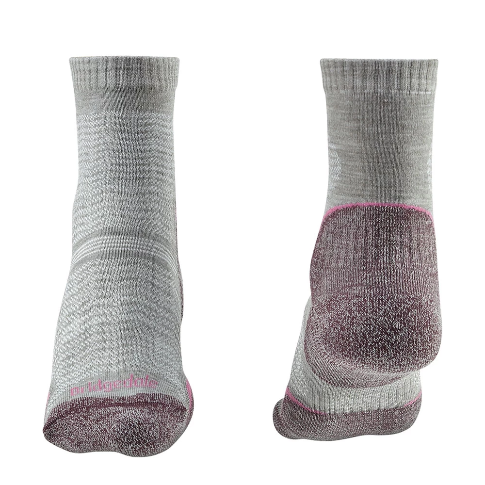 Bridgedale Womens Hike Ultra Light T2 Merino Endurance Crew Socks (Aubergine) - Image 2